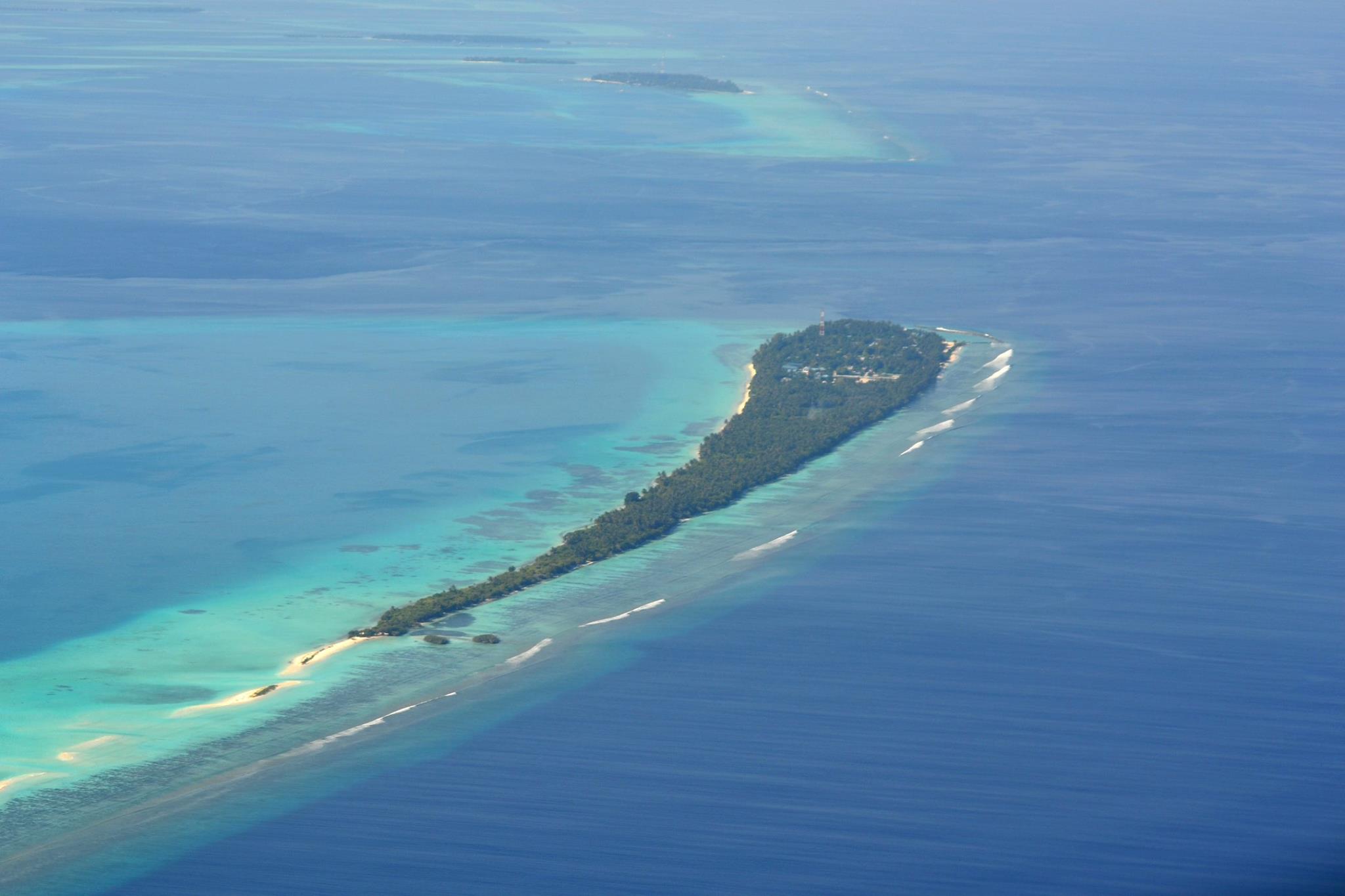 Retreats Dhigurah   Мальдивы
